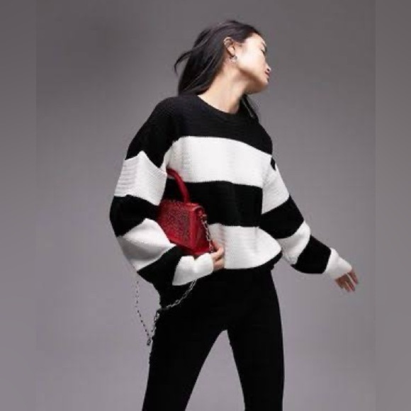 TOPSHOP Women’s Black and white big stripe crew neck sweater size S. - Picture 1 of 14